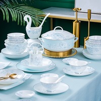 Set Peralatan Makan Keramik 60-Piece Gaya Nordik Modern Minimalis Set Peralatan Makan Bone China Desain Peony Persegi Panjang Hadiah Pernikahan