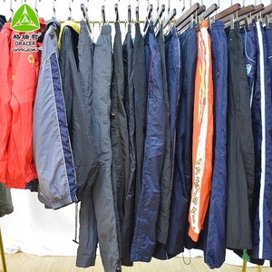 Fardos de roupa usada בשימוש בגדי ספורט עבור גברים בגדים יד שנייה בשימוש bales 45 ק "ג - Product Image 4