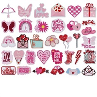 Patch brodé thermocollant pour la Saint-Valentin, motif cœur, autocollant en fil brodé pour coque de téléphone portable, sac, vêtements, décoration