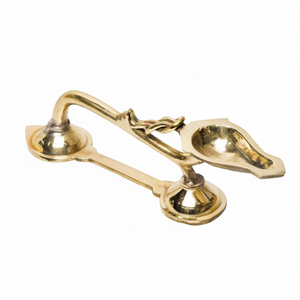 Lámpara de aceite con forma de diamante de latón puro Diya para Pooja resistente al calor, ecológica, a prueba de herrumbre, para Diwali, Pascua y Día de San Valentín - Product Image 1