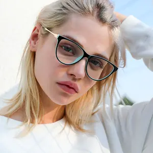 2021 패션 도매 최신 클리어 크리스탈 안경 TR90 안경 광학 프레임 투명 안경 여성