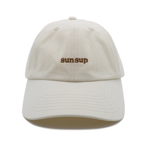 หมวกแก๊ปปักโลโก้แบบกำหนดเอง 6 แผง ผ้าฝ้ายซักล้าง ทรง Dad Hat ปรับขนาดได้ หลายสี ทรงเบสบอลแบบไม่แข็ง - Product Image 4