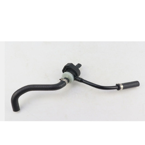 OEM & ODM <span class=keywords><strong>Prix</strong></span> de gros Couleur noire Pièces automobiles Reniflard de carter Tuyau d'échappement 2700900700 pour <span class=keywords><strong>Mercedes</strong></span>-Benz Classe <span class=keywords><strong>B</strong></span> W246 - Product Image 3