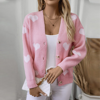 Vente en gros de pull confortable imprimé cœur, haut à manches longues et à boutons, col en V, pulls tricotés jacquard amples pour la Saint-Valentin, cardigan pour femmes