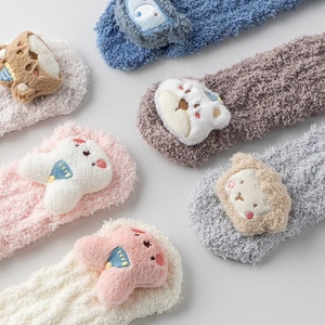 Design personnalisé Automne Infantile 0-6-<span class=keywords><strong>12</strong></span> <span class=keywords><strong>Mois</strong></span> 3 Ans Garçons et Filles Corail Velours Épaissie Genou Chaud Longues Chaussettes Bébé - Product Image 4