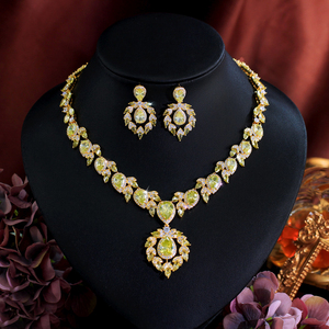 طقم مجوهرات فاخر للغاية مطلي بالذهب ومرصع بالزركونيا المكعبة بلون أصفر زيتوني للنساء، للمشاركة في الخطوبة وحفلات الزفاف والولائم - Product Image 4