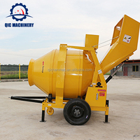 Bétonnière automotrice à bascule de qualité supérieure avec chargement automatique et fonction d'auto-vidange, fabriquée en Chine
