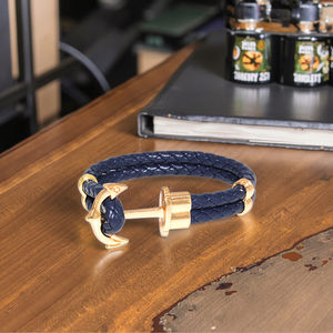 Nouvelle Tendance : Bracelets et Joncs Ajustables en Acier Inoxydable et Cuir Tressé Multicouche, Motifs Ancre et Croix, Style Mode - Product Image 1