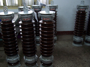 Parafoudre à point <span class=keywords><strong>neutre</strong></span> pour protection contre la foudre et mise à la <span class=keywords><strong>terre</strong></span> Y1.5W-72/186 50Hz 72kV - Product Image 2