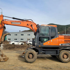 Excavatrice sur chenilles d'origine coréenne Doosan DX140 d'équipement lourd d'occasion en excellent état à Shanghai - Product Image 5