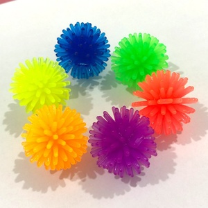 Otros Juguetes Novedosos y Divertidos, Mini Pelota de Yoga de 2.5cm con Forma de Erizo, Pelota de Masaje para Pies, Pelota de Masaje Burr Arbutus, Juguete para Aliviar el Estrés - Product Image 1