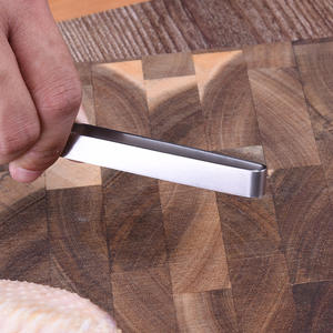 Pince à désosser les arêtes de poisson en acier inoxydable, outil de cuisine avec prise en charge de précision, plate et inclinée - Product Image 2