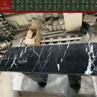 Table console en marbre Nero Marquina de luxe GOLDKING, meubles modernes pour entrée, fabrication sur mesure OEM ODM