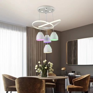 2025 nouveau 4 têtes <span class=keywords><strong>cheval</strong></span> lanterne télécommande couleur changeante ronde salle à manger lampe maison chambre Bar couloir lustre - Product Image 1