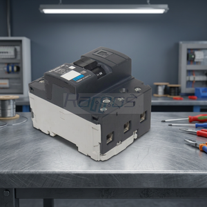 Interruptor Termomagnético Schneider Electric NG125L 18804 3P C 40A 50KA Francia Equipo para Ascensores - Product Image 2