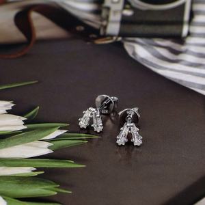 จัดส่งฟรีคลังสินค้าในสหรัฐอเมริกา925สเตอร์ลิงโมอิสที่มีดีไซน์ยอดนิยมพร้อมต่างหูชุบทองคำขาว18K - Product Image 4