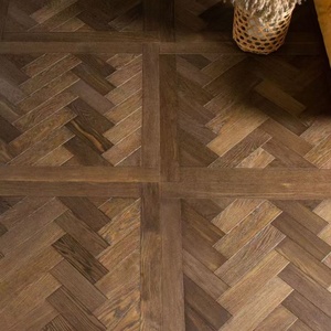 <span class=keywords><strong>Parquet</strong></span> artigianale Versailles in legno multistrato in rovere affumicato - Product Image 1
