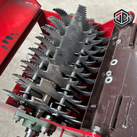 Machine à couper le fourrage pour l'alimentation des bovins avec une coupe réglable pour l'herbe, le foin, la paille et les tiges de maïs, applications pour le bétail