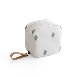 Mini trousse de maquillage multifonctionnelle à motif de dessin animé, fermeture éclair, tissu polyester écologique, durable, légère, portable, cosmétique - Product Image 5