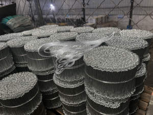 5000 pièces <span class=keywords><strong>de</strong></span> <span class=keywords><strong>fil</strong></span> <span class=keywords><strong>de</strong></span> ligature à double boucle <span class=keywords><strong>de</strong></span> 6 pouces - <span class=keywords><strong>Fil</strong></span> <span class=keywords><strong>de</strong></span> liaison en acier <span class=keywords><strong>recuit</strong></span> noir pour la ligature des barres d'armature <span class=keywords><strong>de</strong></span> construction - Product Image 2