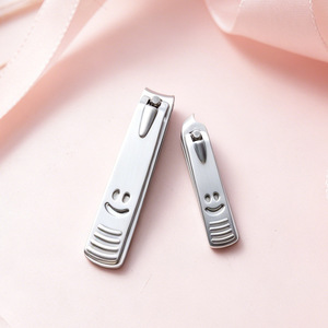 Cortauñas pequeños con diseño de cara sonriente, cortauñas de acero inoxidable con boca inclinada, artículos de uso diario para el hogar al por mayor. - Product Image 5