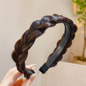 Bandeau Multicolore Tressé en Faux Cheveux pour Femmes et Filles - Product Image 4