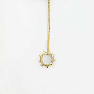 Vendita calda 18K oro placcato diamante <span class=keywords><strong>collana</strong></span> sole <span class=keywords><strong>con</strong></span> rame vuoto sole e scintillante zircone ciondolo Sunburst per le donne - Product Image 2