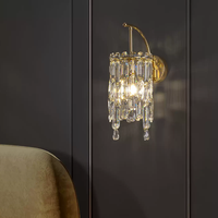 Applique murale LED en verre de fer de luxe de style moderne avec commande par interrupteur pour l'éclairage de la chambre à coucher, du salon et du couloir