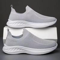 Chaussures de sport décontractées personnalisées avec doublure en peluche, surface en maille respirante, à enfiler, pour la course, baskets personnalisées, directement de l'usine