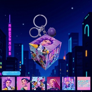 Huakai chuông cho của <span class=keywords><strong>Cube</strong></span> thân thiện với môi kỹ thuật <span class=keywords><strong>s</strong></span>ố in Nhựa Carabiner <span class=keywords><strong>Keychain</strong></span> với Kpop Mặt dây chuyền Mini vuông thiết kế - Product Image 1