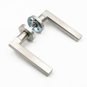 <span class=keywords><strong>Poignée</strong></span> <span class=keywords><strong>de</strong></span> <span class=keywords><strong>porte</strong></span> intérieure en acier inoxydable couleur <span class=keywords><strong>laiton</strong></span> antique, design OEM, 60 mm, pour <span class=keywords><strong>porte</strong></span> principale - Product Image 4