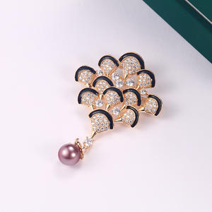 Broche en alliage de cuivre sertie de diamants de 9 mm, nouvelle écharpe en soie anti-lumière avec fleur de poitrine en perle d'Edison, perles d'eau douce fines - Product Image 3