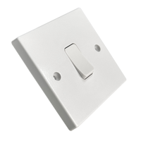 Prise murale 1 poste en bakélite (normes britanniques) certifiée CE RoHS, garantie 12 ans, courant max 10A (220V/250V)