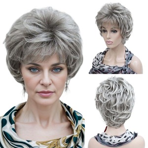 Peluca Corta Rizada Voluminosa <span class=keywords><strong>para</strong></span> Mujer, la Más Vendida en Comercio Exterior, <span class=keywords><strong>para</strong></span> <span class=keywords><strong>Mayores</strong></span> de 50 Años, de Una Sola Pieza, Hecha a Máquina con Fibra Resistente al Calor - Product Image 5