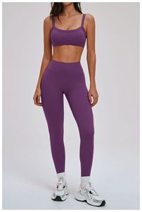 Nouvel ensemble de yoga deux pièces brossé amincissant pour femme, tenue de fitness extensible avec dos stylé pour l'entraînement, la course et le yoga - Product Image 5