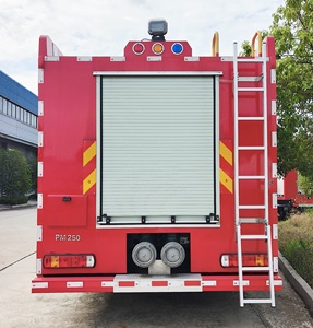 <span class=keywords><strong>Camion</strong></span> de pompiers Howo robuste avec réservoir de mousse et d'eau pour le sauvetage, <span class=keywords><strong>camion</strong></span>-citerne, moteur de lutte contre l'incendie, fabricant de camions de pompiers - Product Image 4