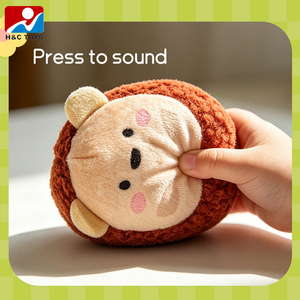 Casa a Forma di Fungo dei Cartoni Animati con 6 Peluche, Gioco per Bambini con Bambole Imbottite - Product Image 3