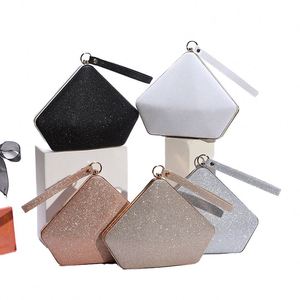 Portefeuille pour femme décontracté personnalisé en cuir PU premium modèle pochette petit carré verrouillable à la main avec bandoulière couleur - Product Image 4