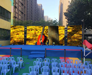 Mur d'affichage LED extérieur P2.976 pour la <span class=keywords><strong>location</strong></span>, fréquence de rafraîchissement 3840Hz, résolution 8K, HDR10+, étanchéité IP65, angle de vision frontal 170° - Product Image 2