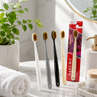 Brosse à dents manuelle pour adultes de haute qualité, vente en gros, couleur unie personnalisée, poils souples pour un nettoyage en profondeur, pour les soins bucco-dentaires à domicile