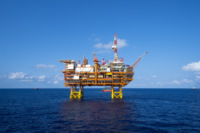 Plateformes pétrolières offshore et équipements de forage de champs pétrolifères