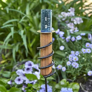 草坪花园用高质量气象仪雨量计带桩浮铜雨量计高精度管