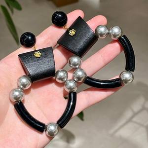 Pendientes Redondos Geométricos de Latón con Perlas Negras de Imitación, Joyería Vintage para Mujer, para Fiestas - Product Image 4