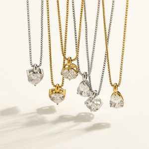 MICCI Collar Minimalista Delicado de <span class=keywords><strong>Acero</strong></span> <span class=keywords><strong>Inoxidable</strong></span> en Oro de 18K con Piedra Blanca, Joyería Impermeable que No se Deslustra - Product Image 3