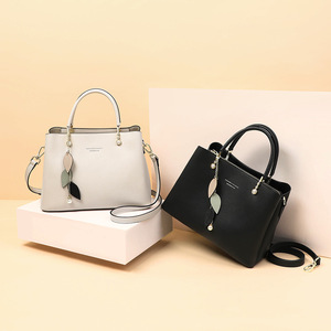 Sacs fourre-tout en cuir véritable de haute qualité pour femmes, sacs à main de créateurs, sacs à bandoulière de marques – Vente en gros - Product Image 2