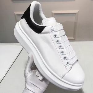 Calzado Deportivo al por Mayor para Hombre y Mujer, Calzado Deportivo de Alta Calidad - Product Image 1