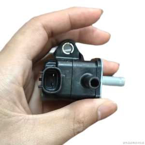 Per YOTA <span class=keywords><strong>AYGO</strong></span> <span class=keywords><strong>1.0</strong></span> 90910-12280,136200-7070 valvola del vuoto del solenoide di controllo dello spurgo - Product Image 3