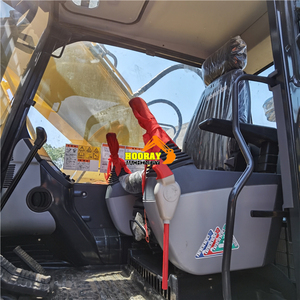 Excavadora Hidráulica Usada Komatsu PC200-8 de Japón, 90% de Descuento, con Componentes Principales: Motor y Bomba - Product Image 5