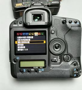 กล้อง Canon EOS 1D Mark IV มือสอง กล้อง DSLR ระดับมืออาชีพ ความเร็วสูง ตัวกล้องแมกนีเซียมแข็งแรง ถ่ายภาพต่อเนื่องได้อย่างรวดเร็ว เหมาะสำหรับช่างภาพมืออาชีพ - Product Image 2