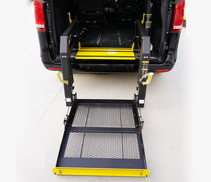 Rampa Eléctrica Plegable para Sillas de Ruedas, Elevador para Sillas de Ruedas en Autobuses, Asiento Deportivo para Discapacitados Instalado en la Parte Trasera de Vehículos Comerciales - Product Image 1